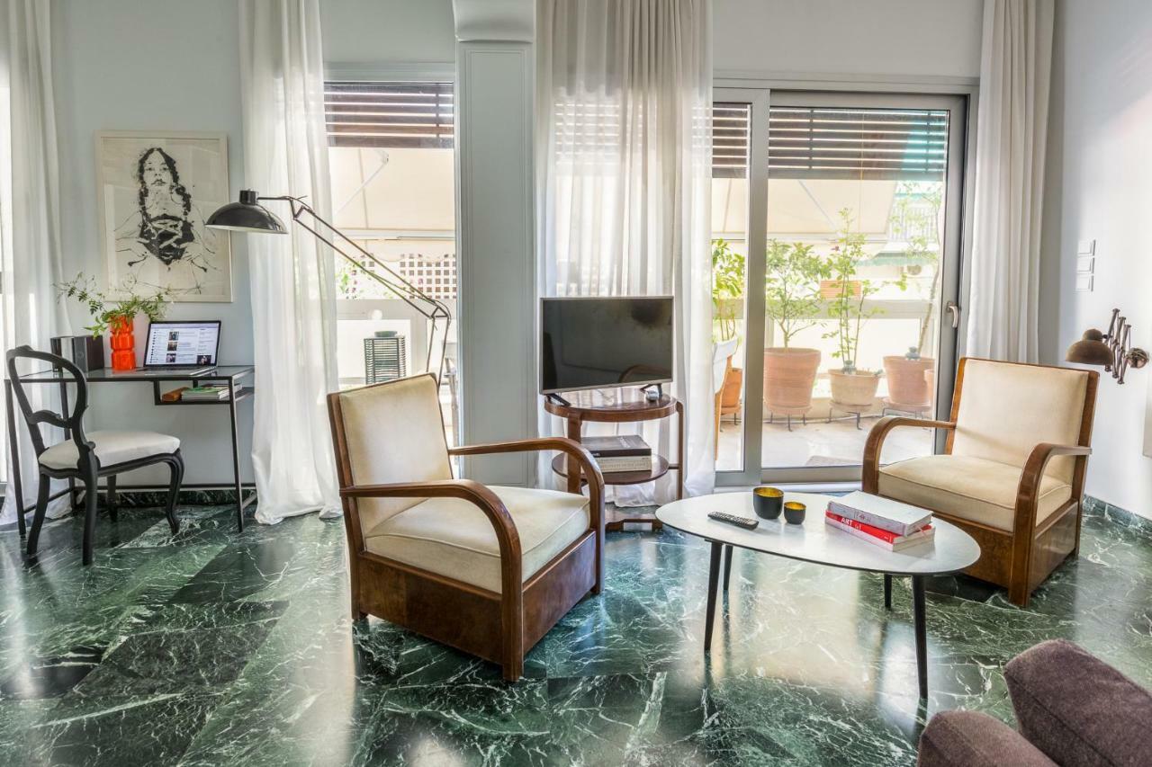 Magnificent Koukaki Flat -top Acropolis Location